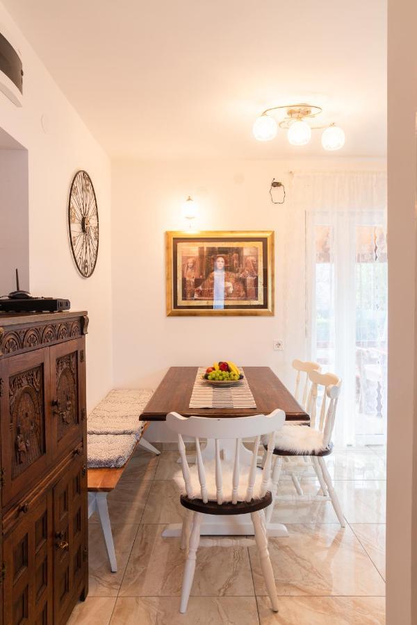 Apartmani Vesna Тухельске-Топлице Экстерьер фото